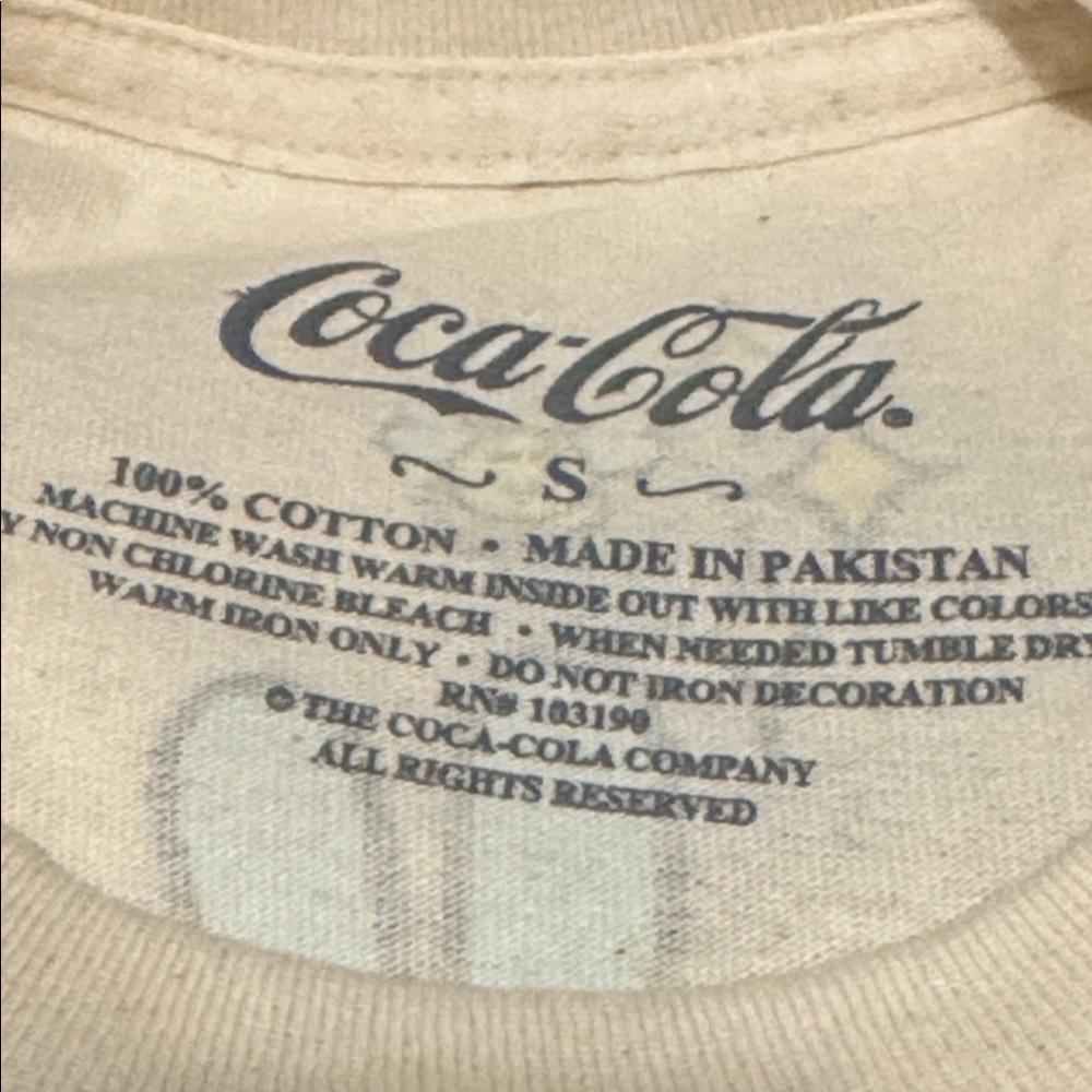 NWT Coca Cola Cream 'Perfect Harmony' Unisex Graphic Tee Shirt - Picture 2 of 7